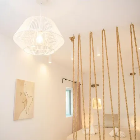 Idothea Villa