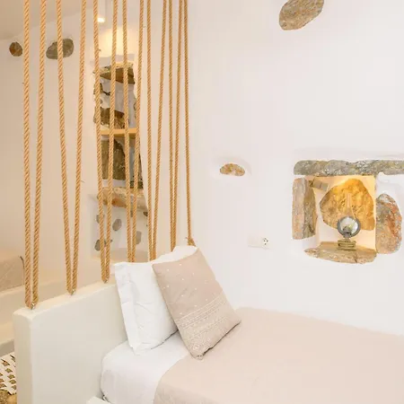 Idothea Villa *